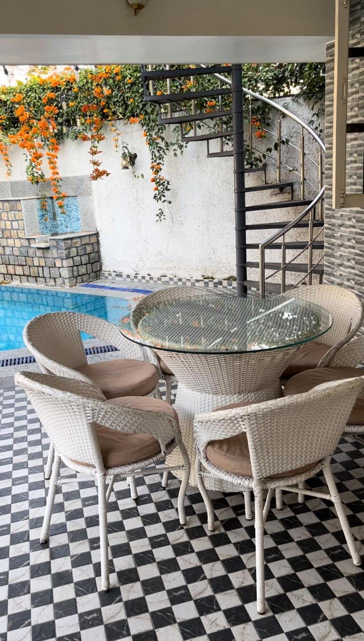 Outdoor patio at AruBhi Cottage Dehradun
